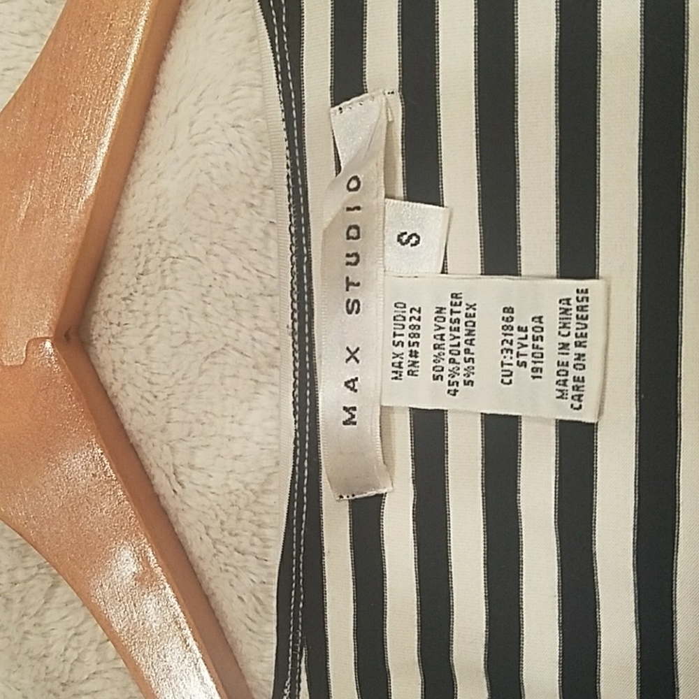 Max Studio fitted dress - Picture 2 of 2